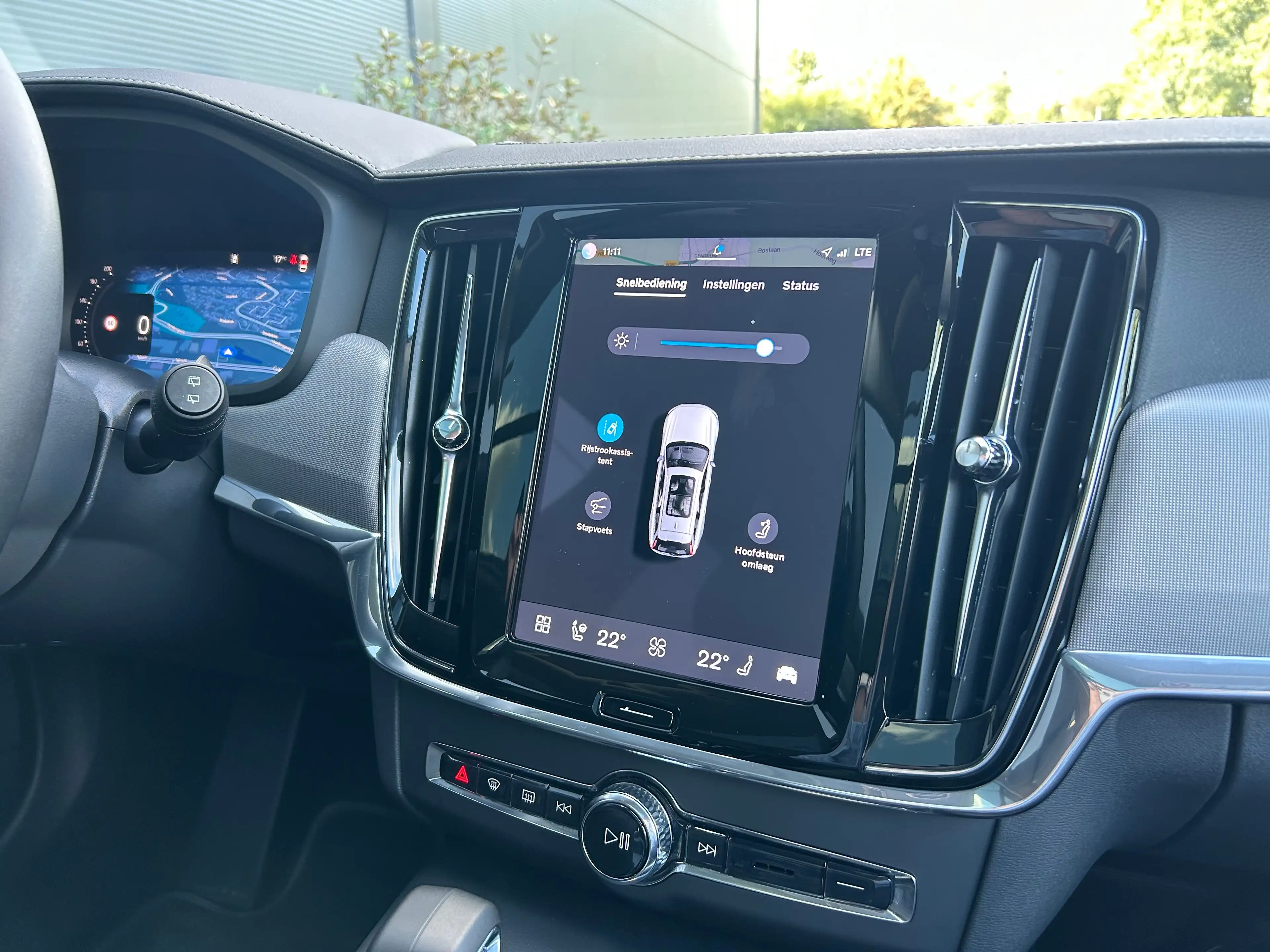 Volvo V90 2.0 T8 Plug-in hybrid AWD Ultra Dark | Luchtvering — photo 32