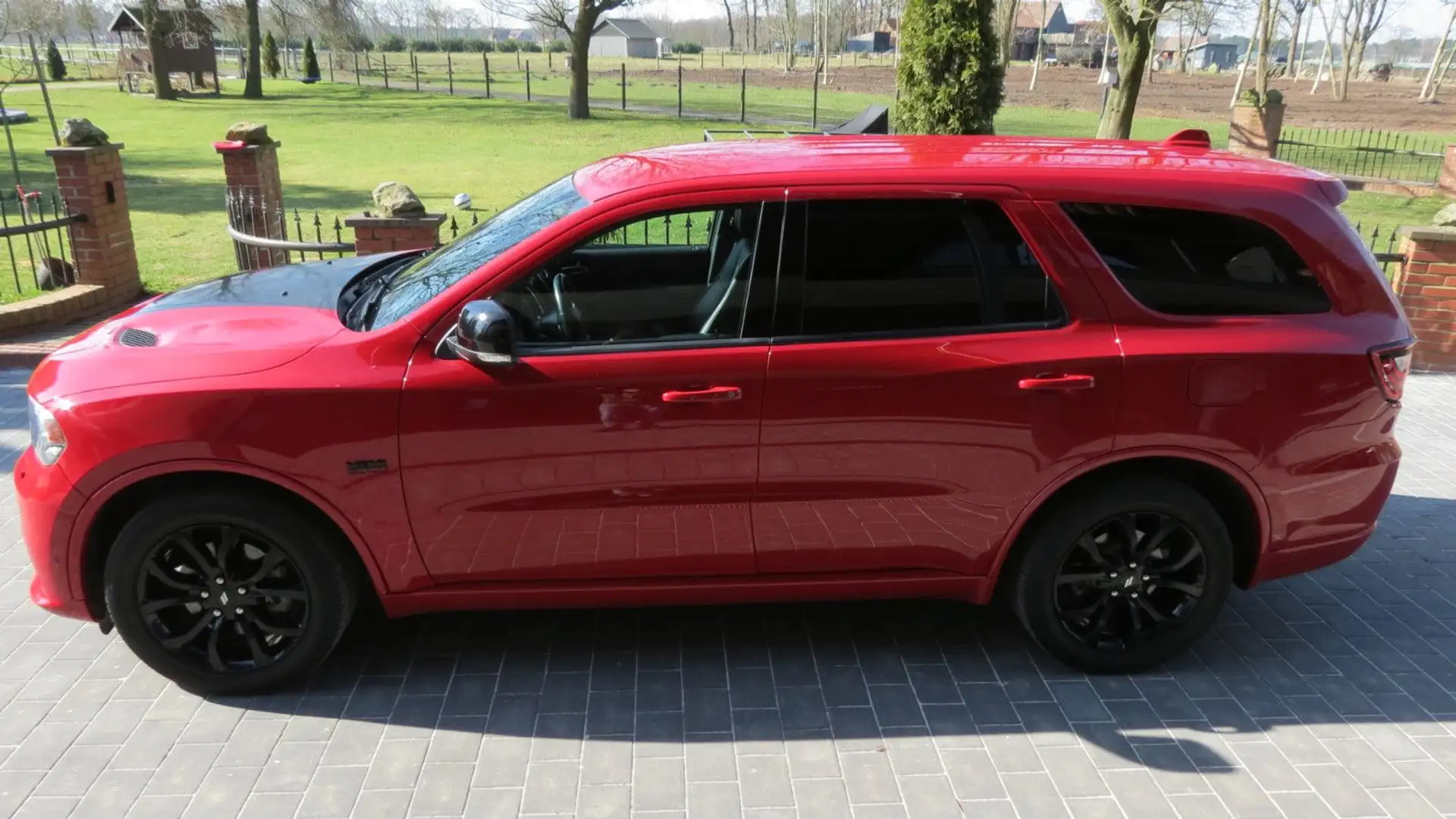 Dodge Durango 5,7 HEMI V8 RT/LPG/AHK/6 SITZE/BLACK-Ed. Rojo - 1