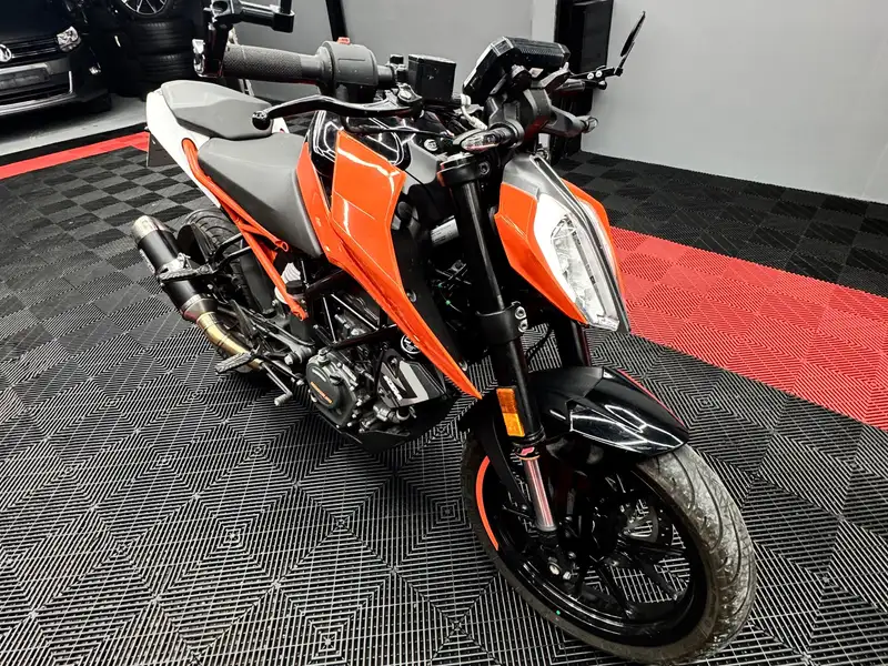 KTM 125 Duke - foto 2