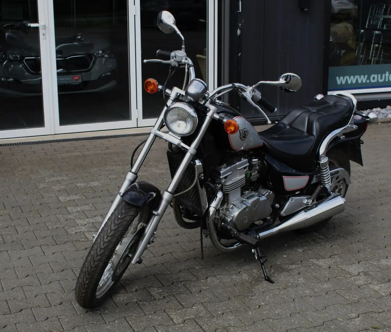Kawasaki EN 500 Schwarz - 1