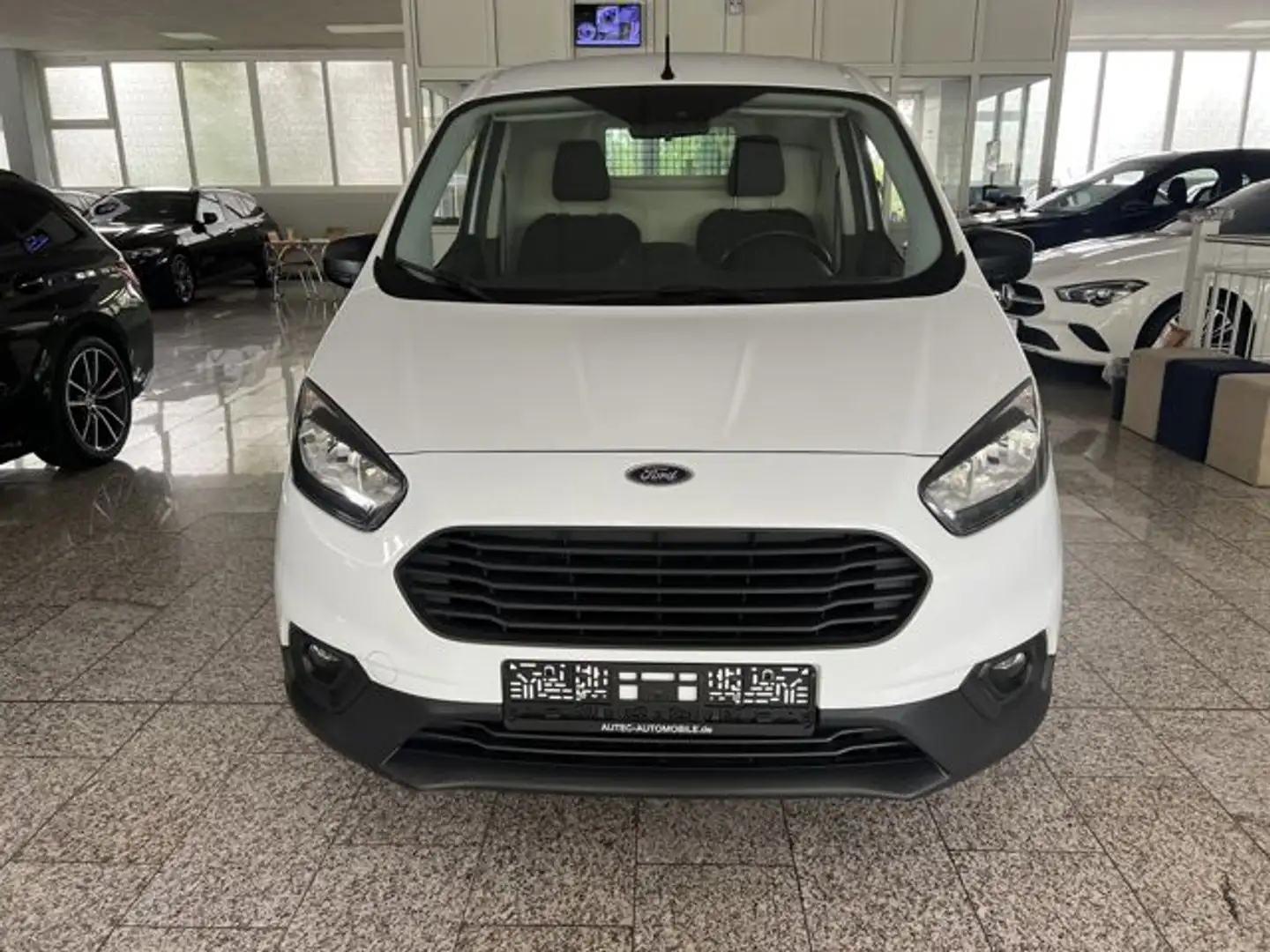 Ford Transit Courier 1.5 TDCI Trend Weiß - 2