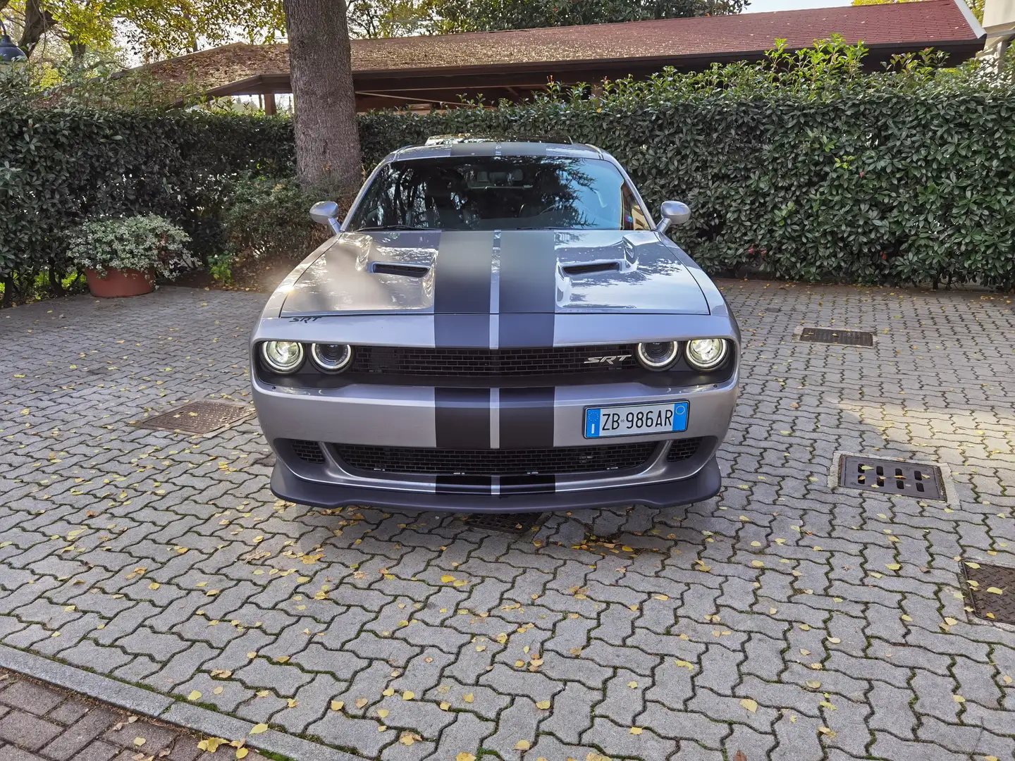 Dodge Challenger 3.6 V6 SXT Plus 309 cv at8 Awd Grijs - 2