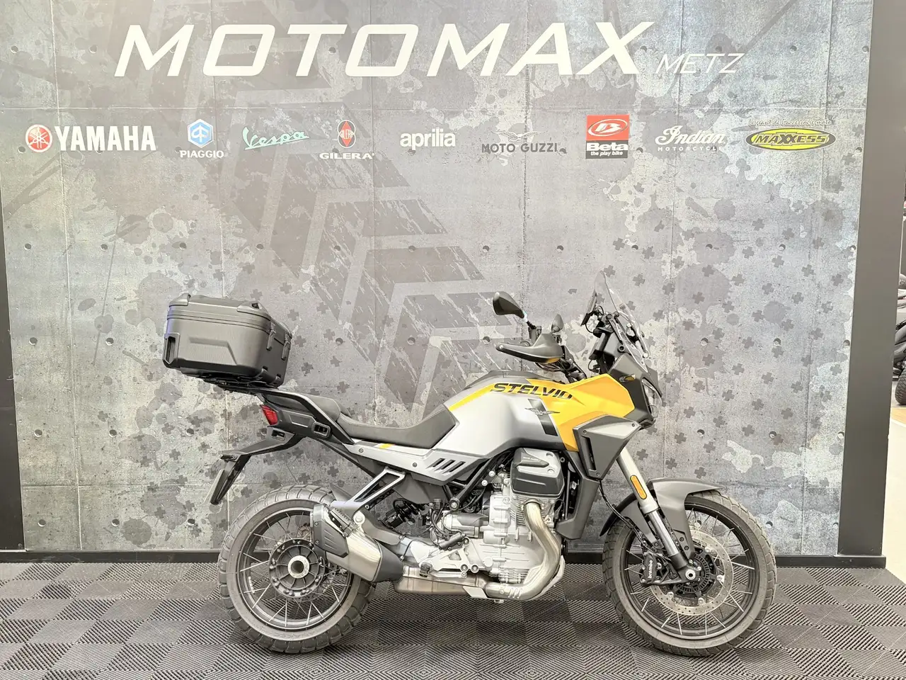 Moto Guzzi Stelvio