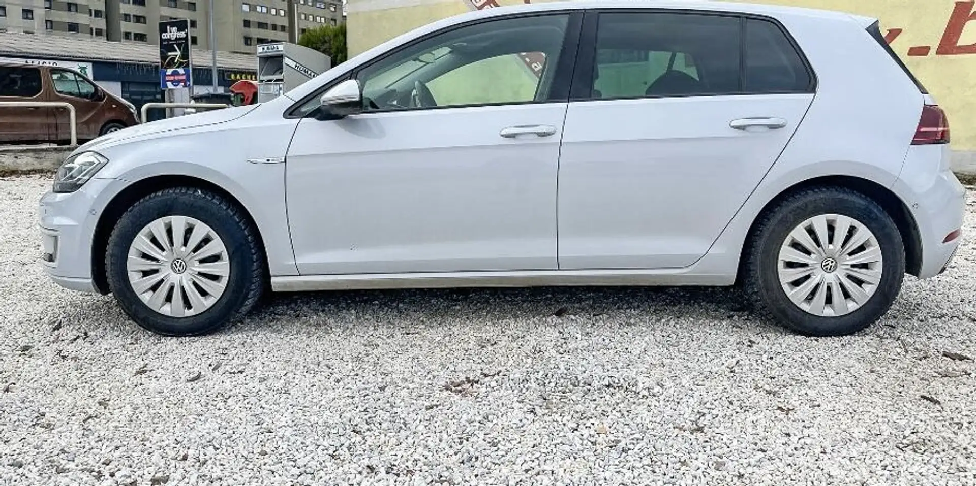 Volkswagen e-Golf 35,8kWh (mit Batterie) - 2