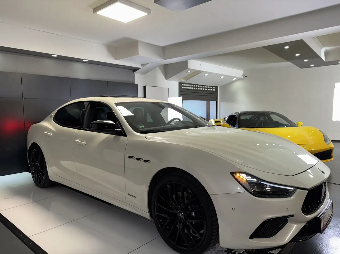 Maserati Ghibli 3.0 V6 GranSport MY21 Zegna Pelletessuta Weiß - 2