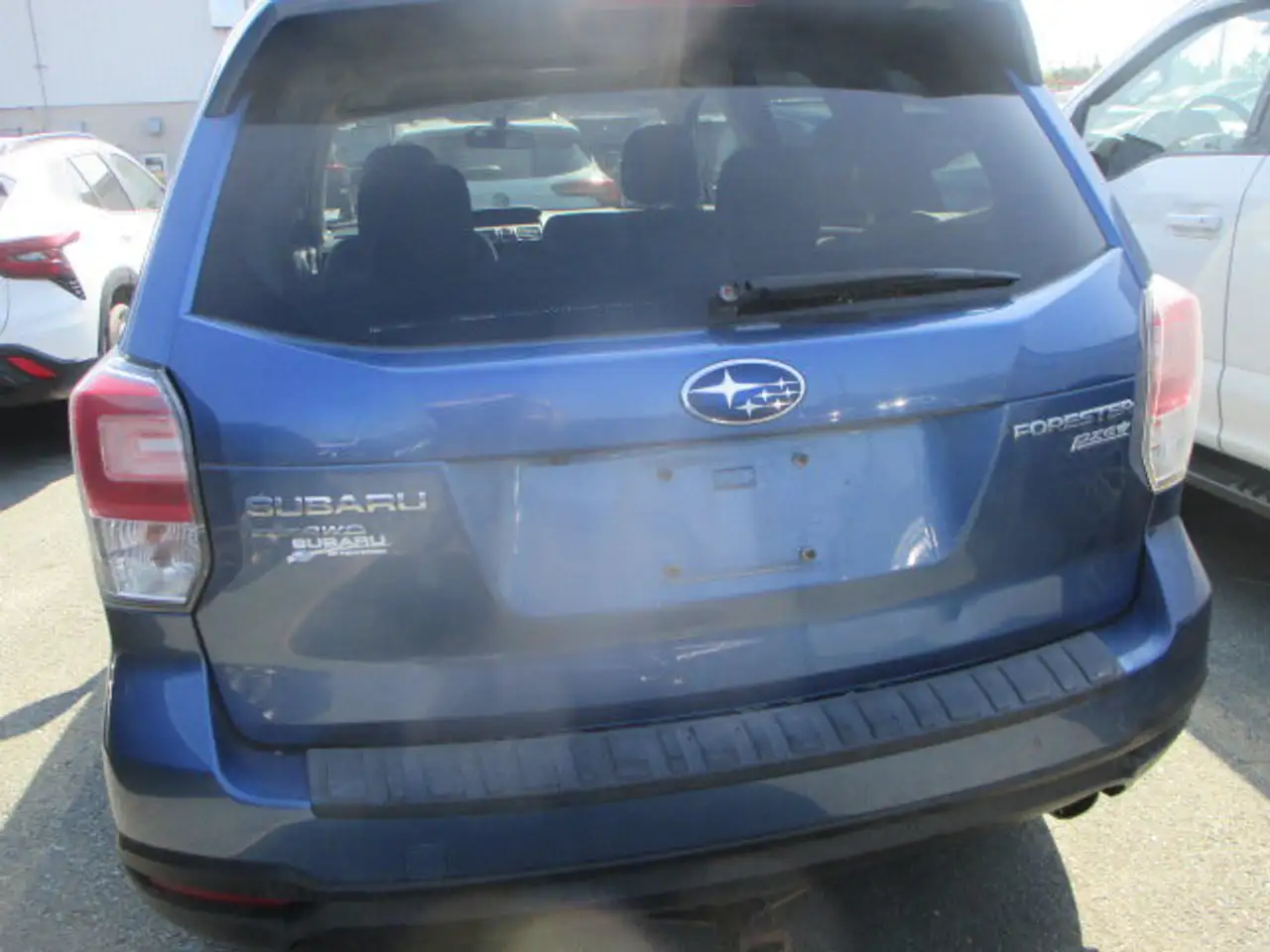 Subaru Forester снимка Subaru Forester
