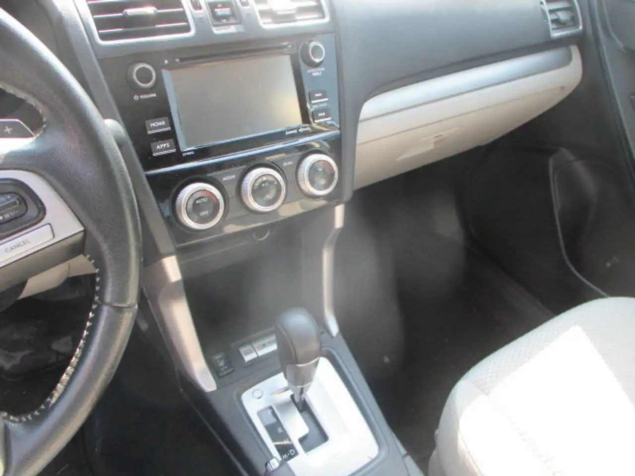 Subaru Forester снимка Subaru Forester