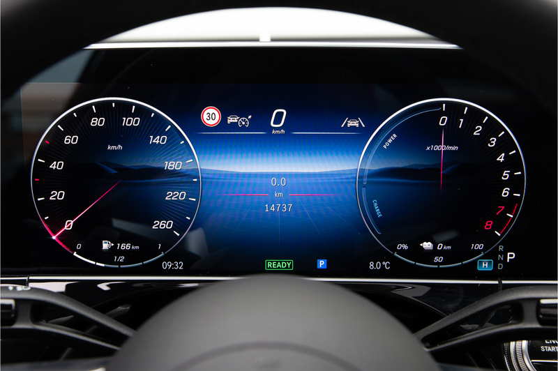 Mercedes-Benz E 400 e 4MATIC AMG Premium Plus, Hyperscreen, Pano, Lede — photo 46