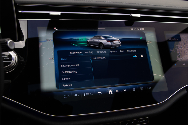 Mercedes-Benz E 400 e 4MATIC AMG Premium Plus, Hyperscreen, Pano, Lede — photo 31