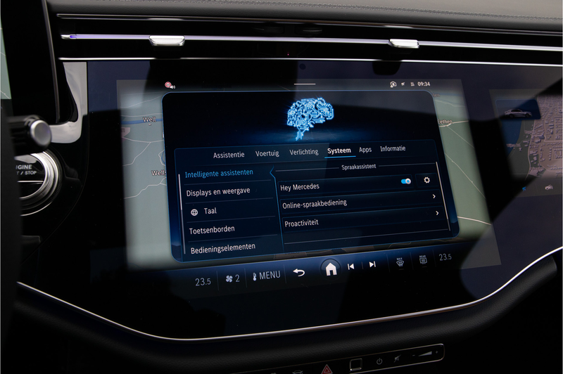 Mercedes-Benz E 400 e 4MATIC AMG Premium Plus, Hyperscreen, Pano, Lede — photo 43