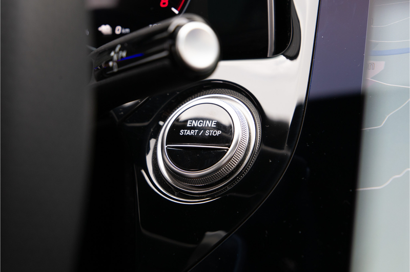 Mercedes-Benz E 400 e 4MATIC AMG Premium Plus, Hyperscreen, Pano, Lede — photo 45