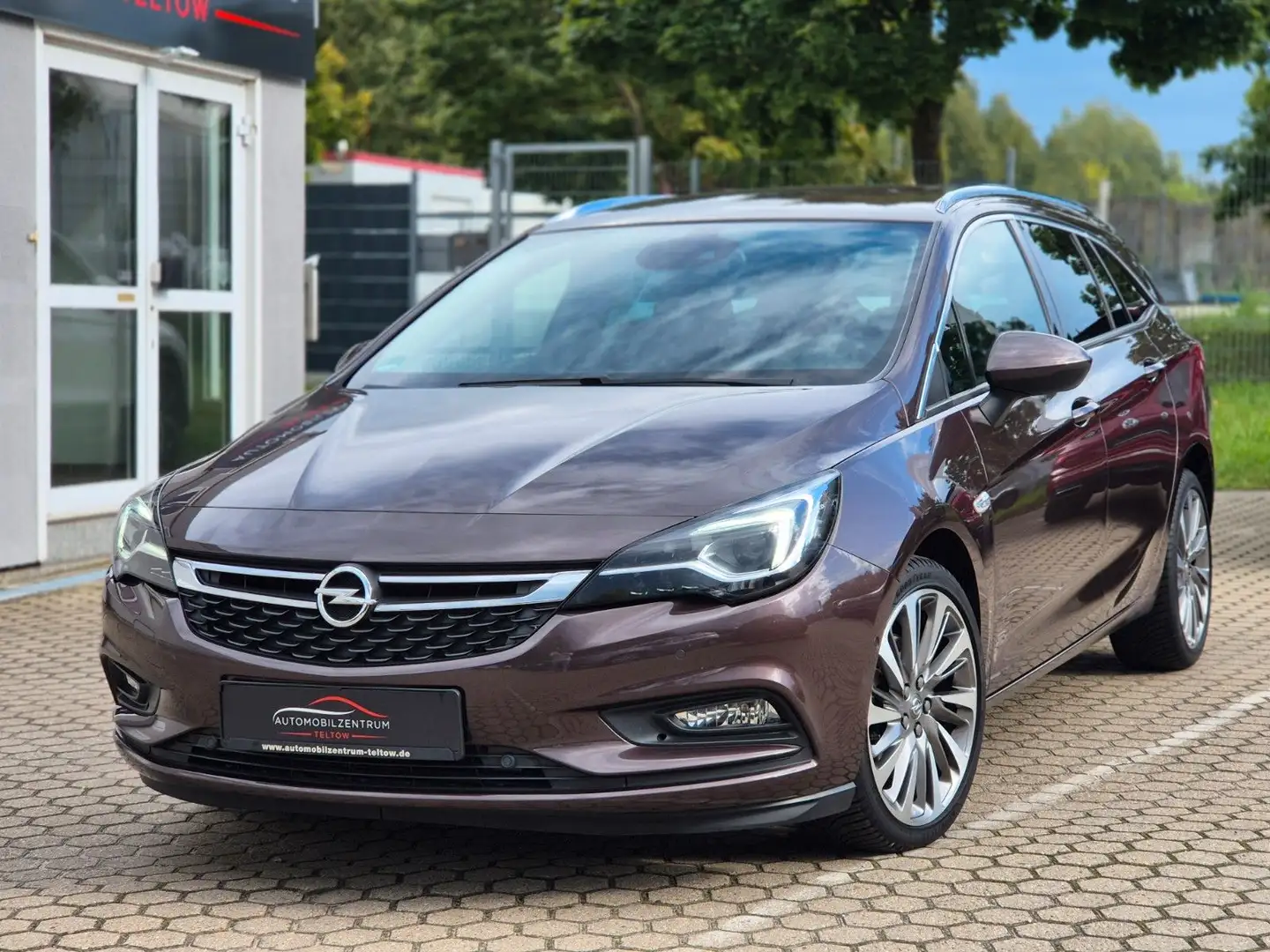 Opel Astra 1.6 CDTI Biturbo Sports Tourer Innovation Braun - 1