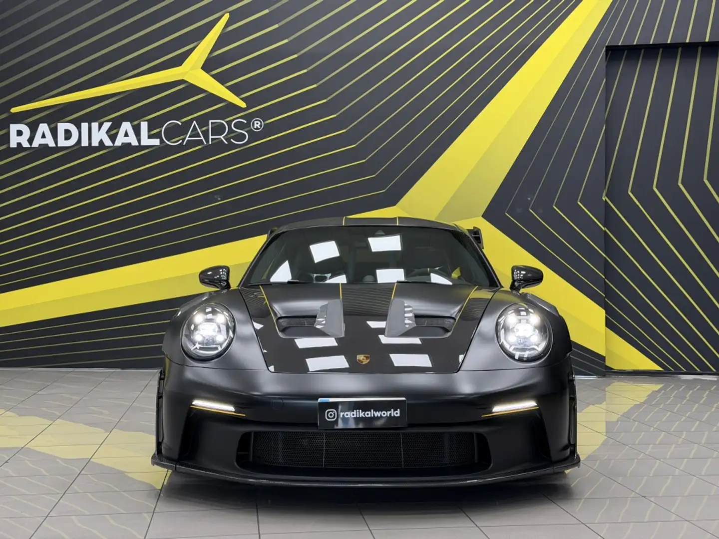 Porsche 992 GT3 RS Negro - 2