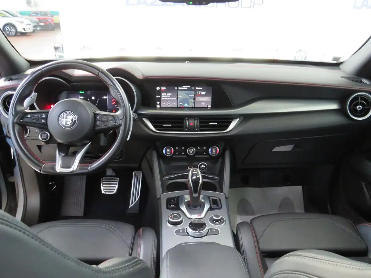 Alfa Romeo Stelvio 2023 — фото 13