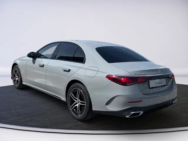 Mercedes-Benz E 300 de 4MATIC Limousine EQ Hybrid Techn. ÖE Ansicht 4