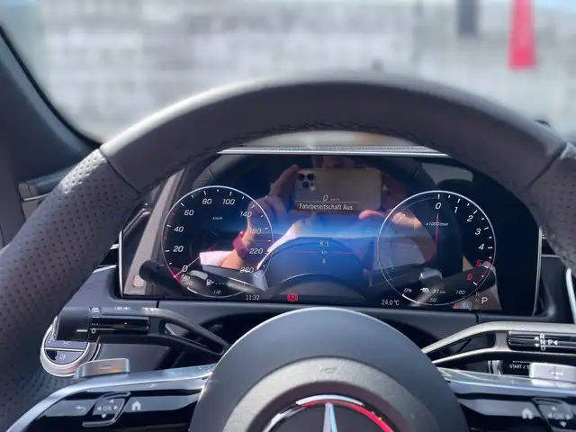 Mercedes-Benz E 300 de 4MATIC Limousine EQ Hybrid Techn. ÖE Ansicht 13