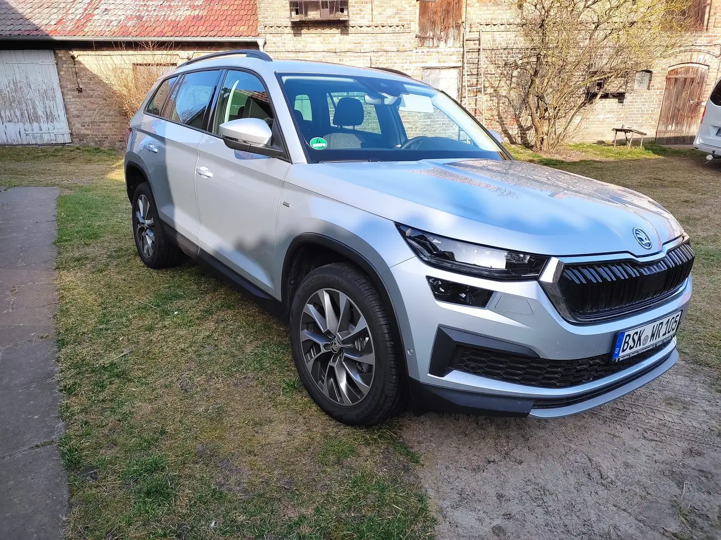 Skoda Kodiaq Kodiaq+1.5+TSI+ACT+Clever Grau - 1