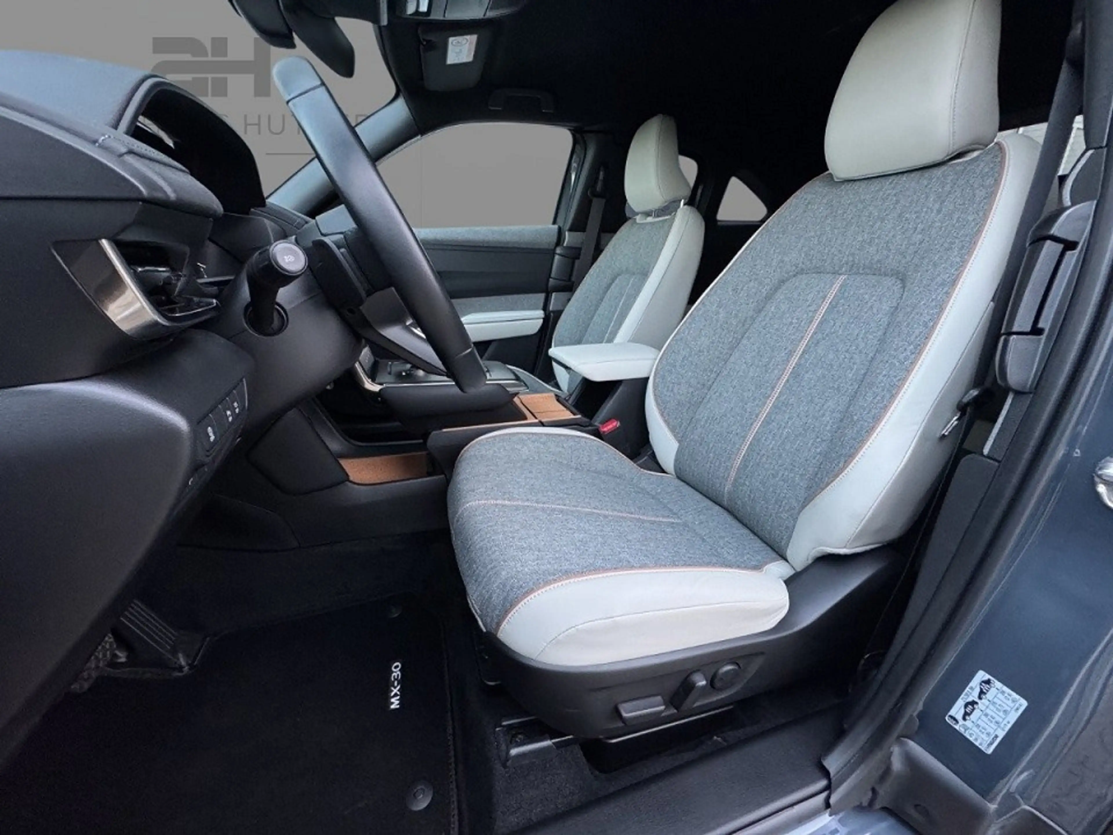 Mazda MX-30 2022 L e-SKYACTIV EV ADVANTAGE MC — photo 5