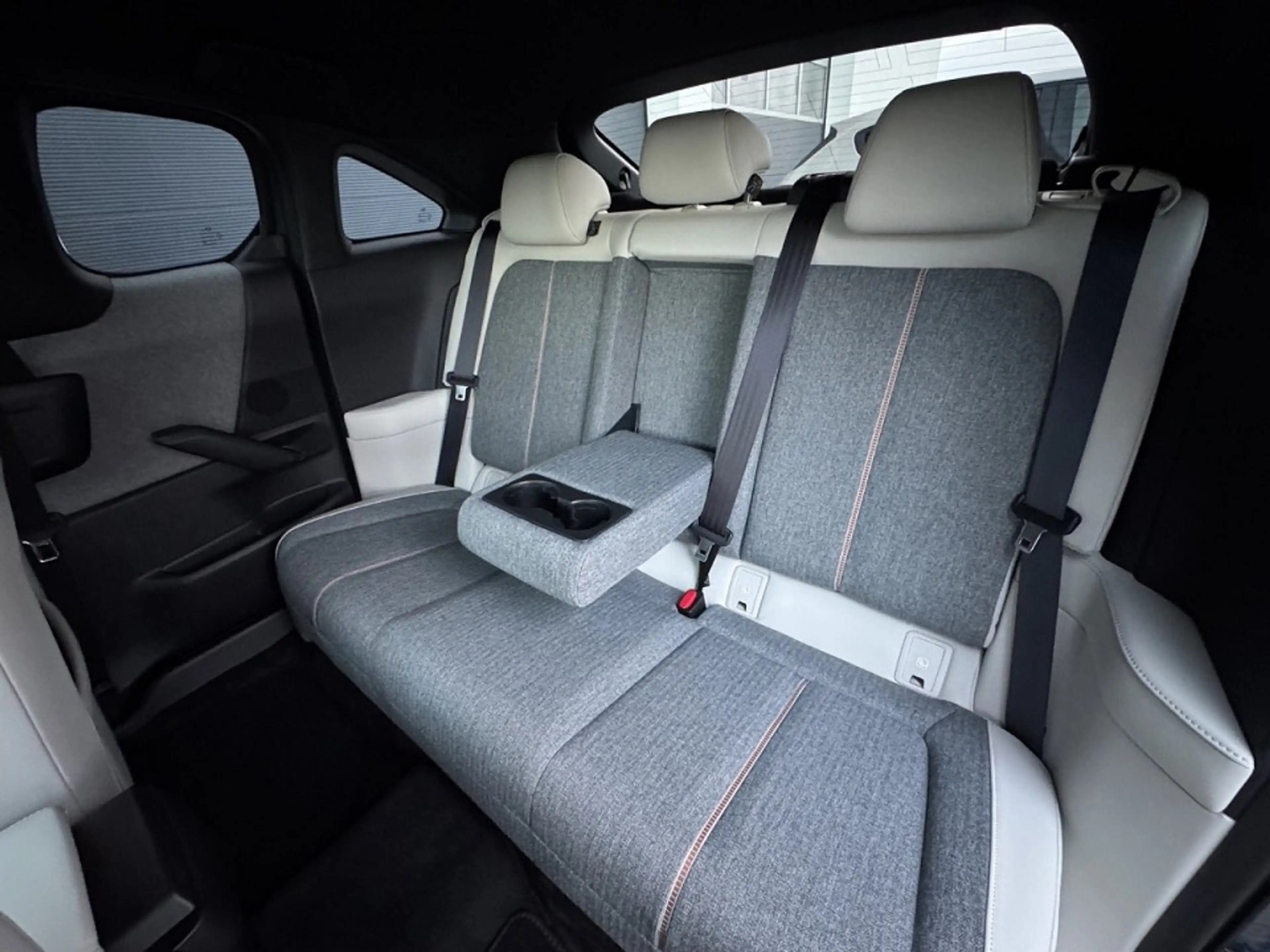 Mazda MX-30 2022 L e-SKYACTIV EV ADVANTAGE MC — photo 9