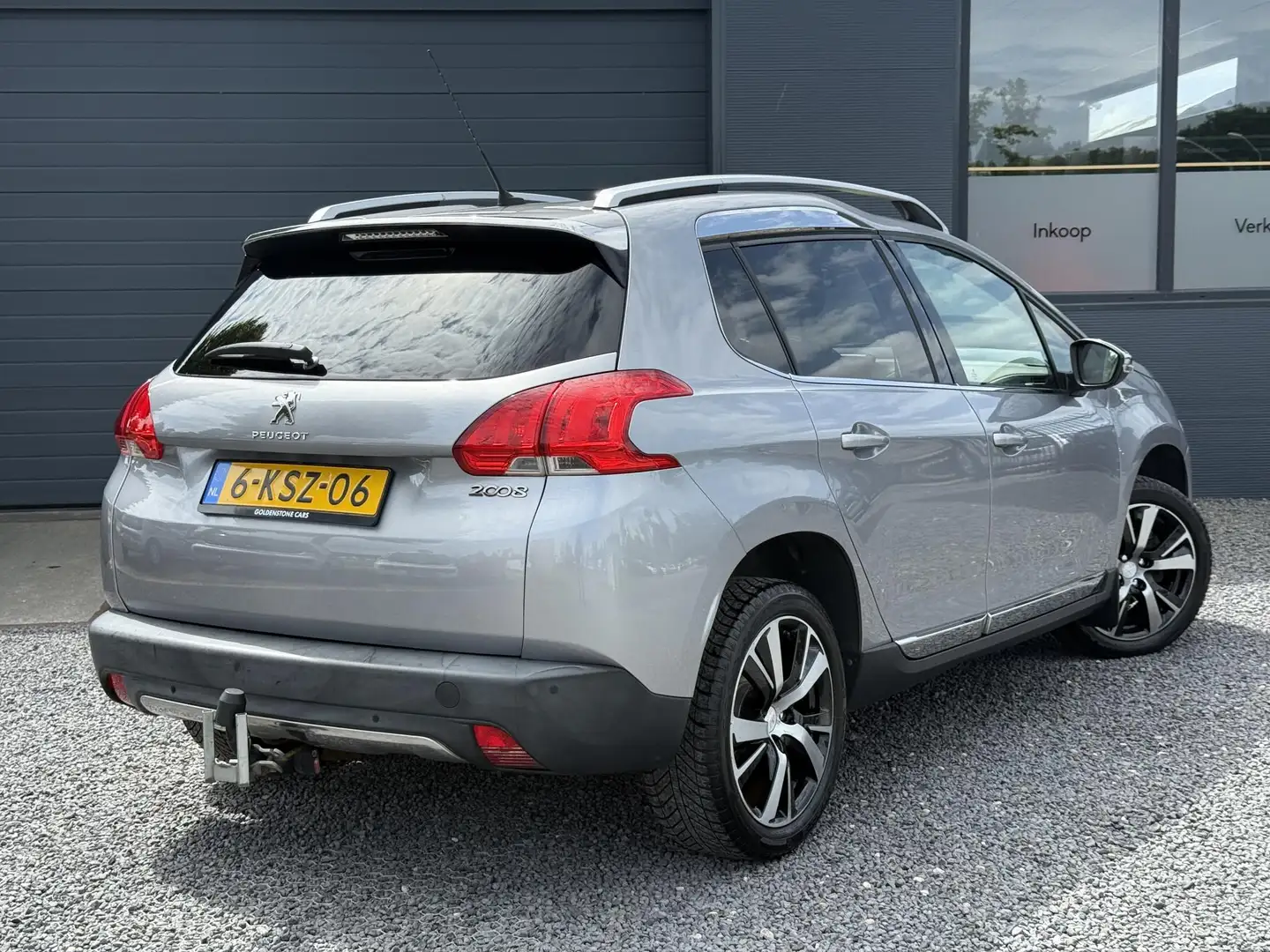 Peugeot 2008 1.6 VTi Féline Pano,Navi,Trekhaak,Clima,Cruise,Dea Grey - 2