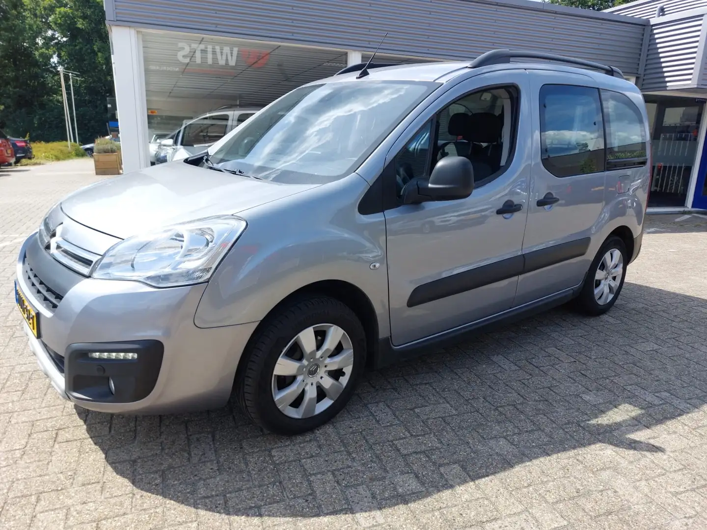 Citroen Berlingo 1.2 PureTech XTR Grijs - 2