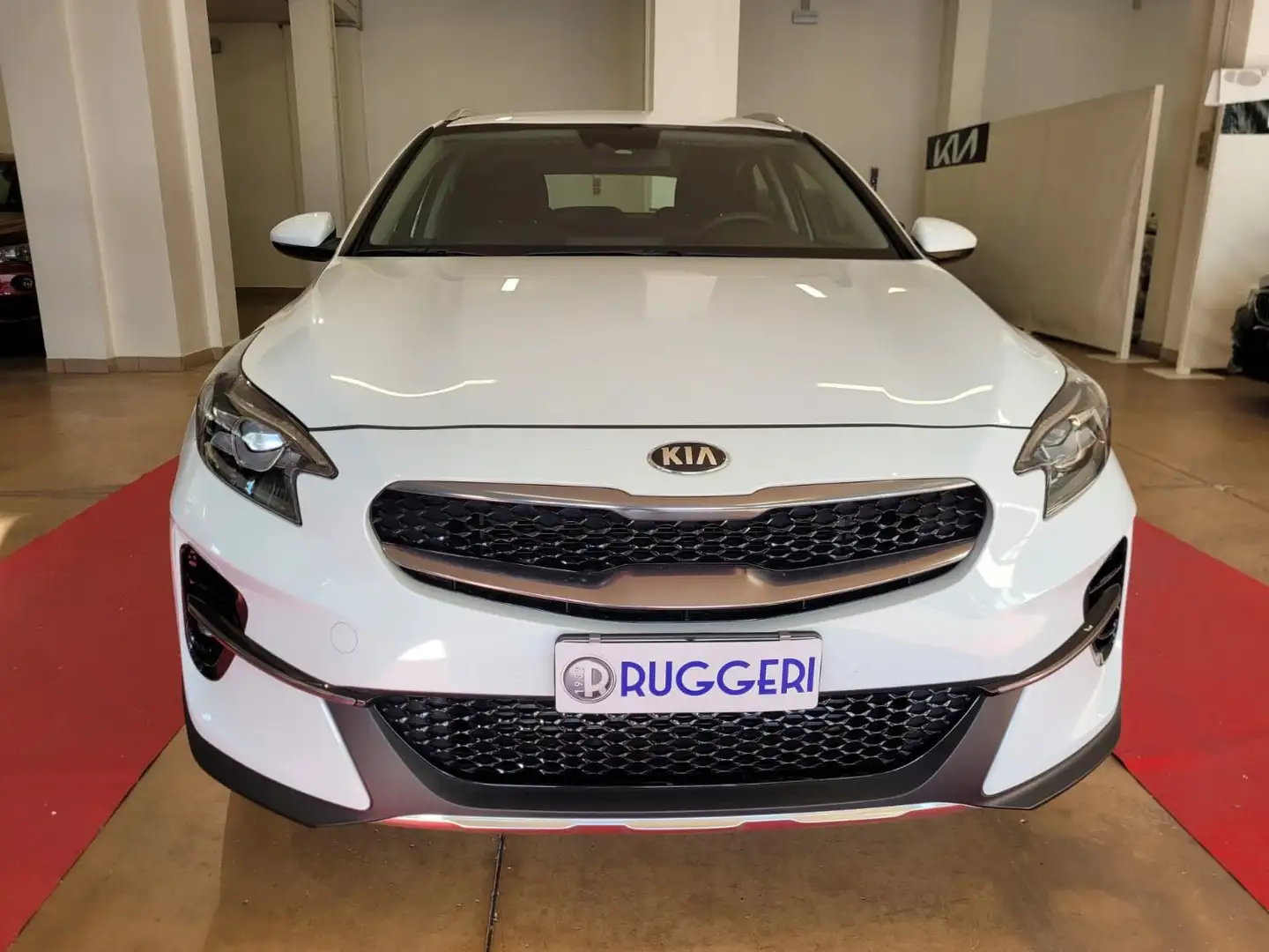 Kia XCeed 1.0 TGDi GPL Urban Bianco - 2