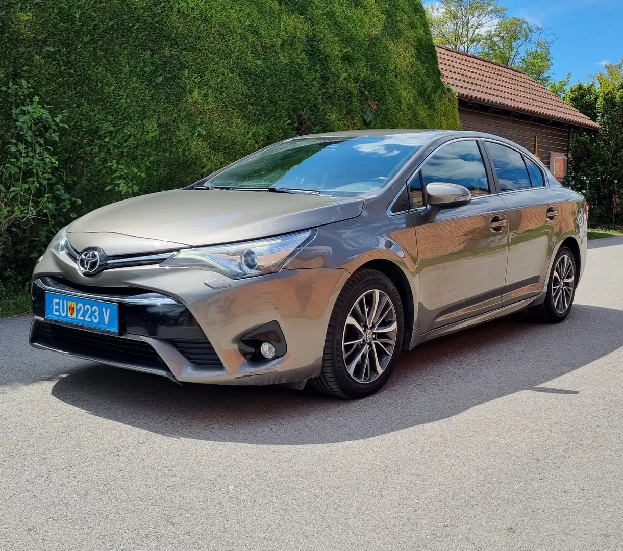 Toyota Avensis 2.0 D-4D Executive - 2