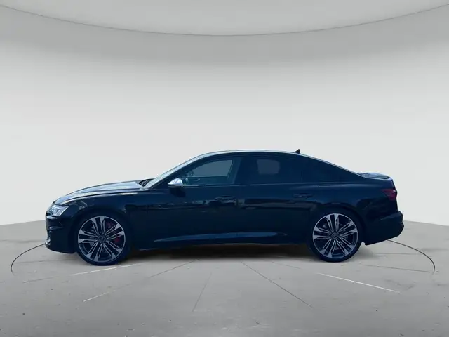 Audi S6 view 6