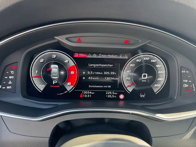 Audi S6 view 9