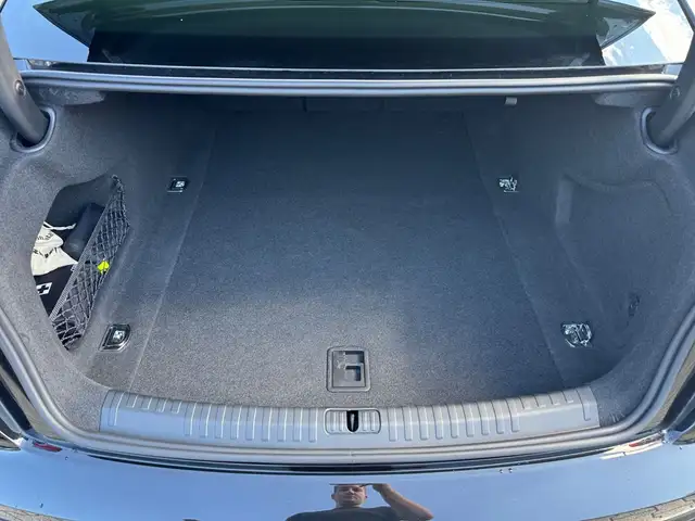 Audi S6 view 14