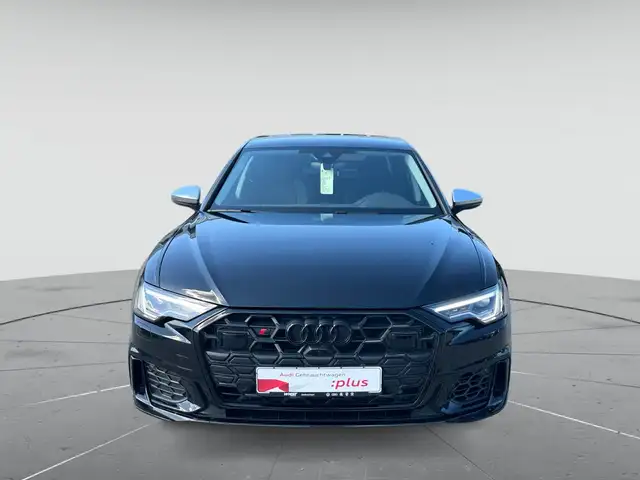 Audi S6 view 2