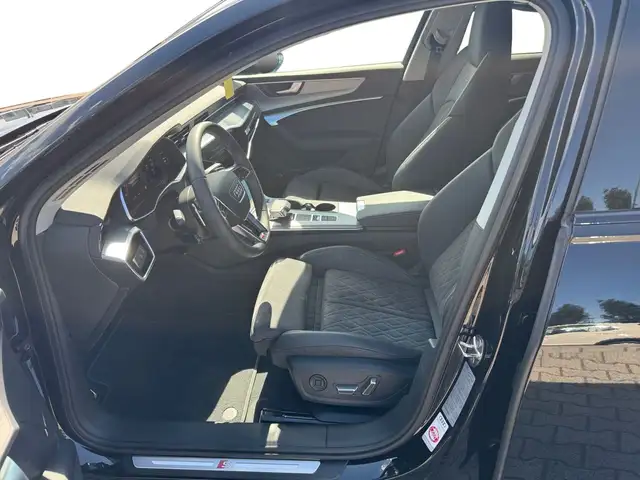 Audi S6 view 4