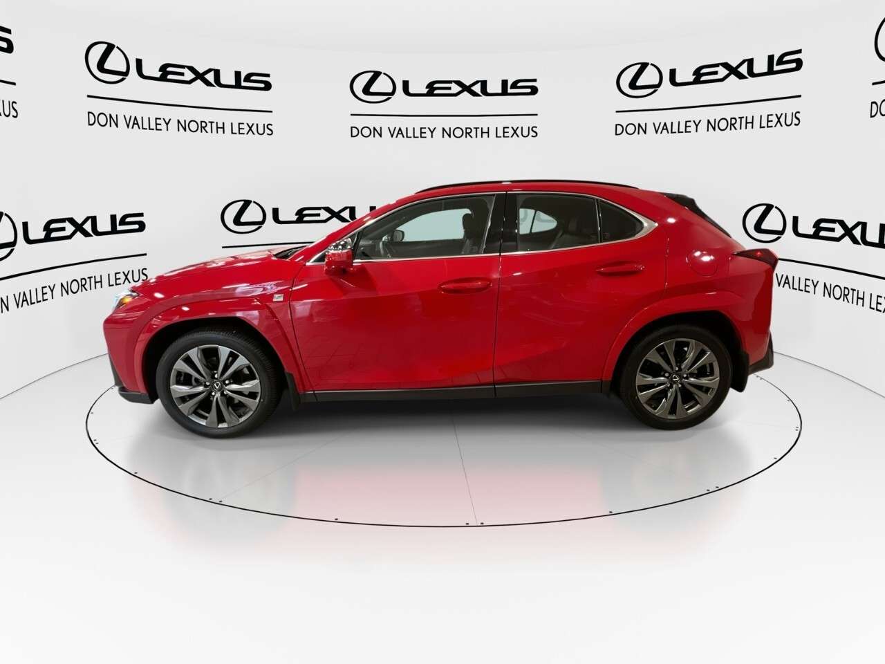 2025 Lexus UX F Sport Design-Sporty Exterior Style-F Sport Wheel — снимка 1