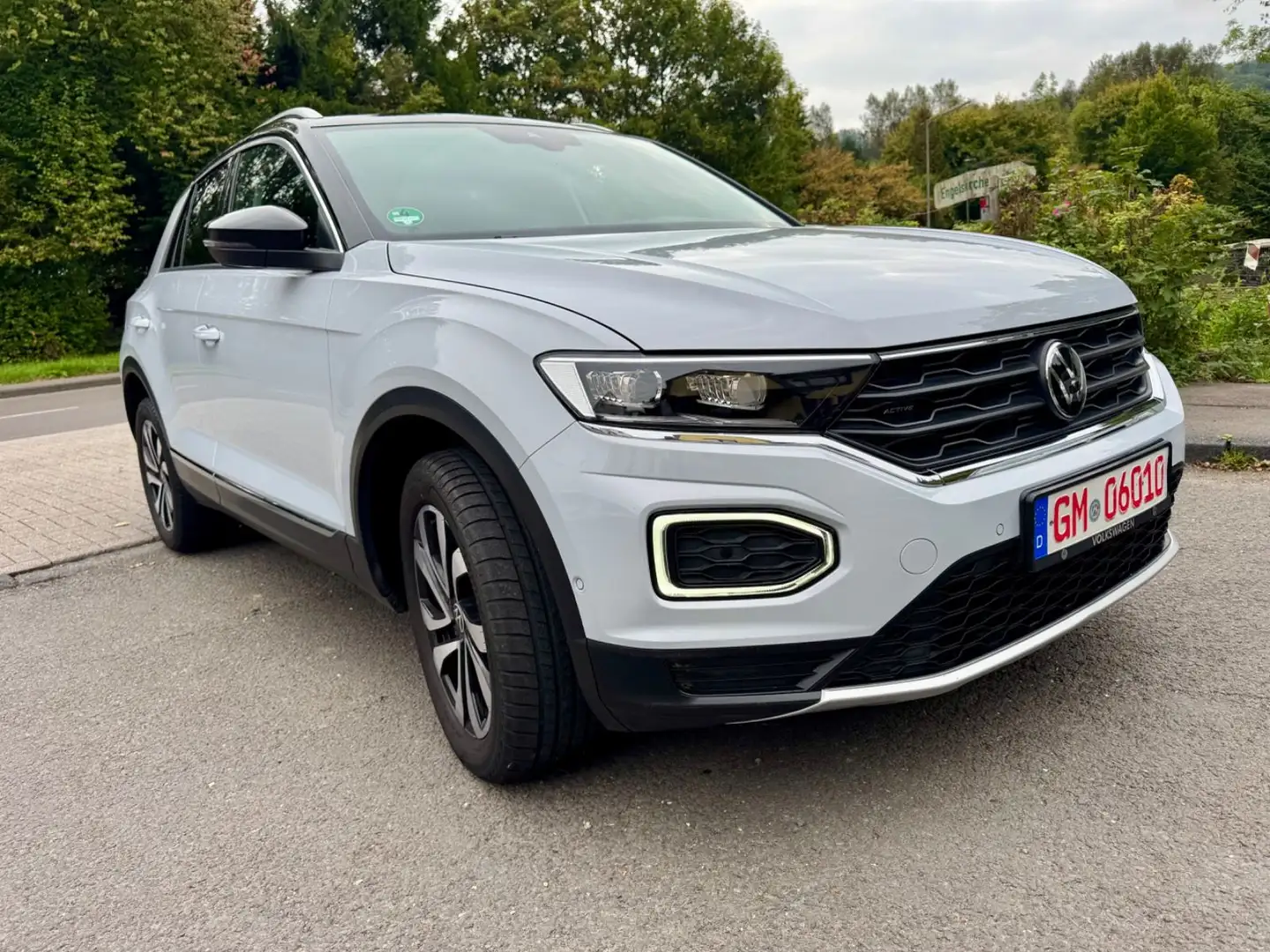 Volkswagen T-Roc Active GarantieWebastoKameraBlisE-Klappe Silber - 1