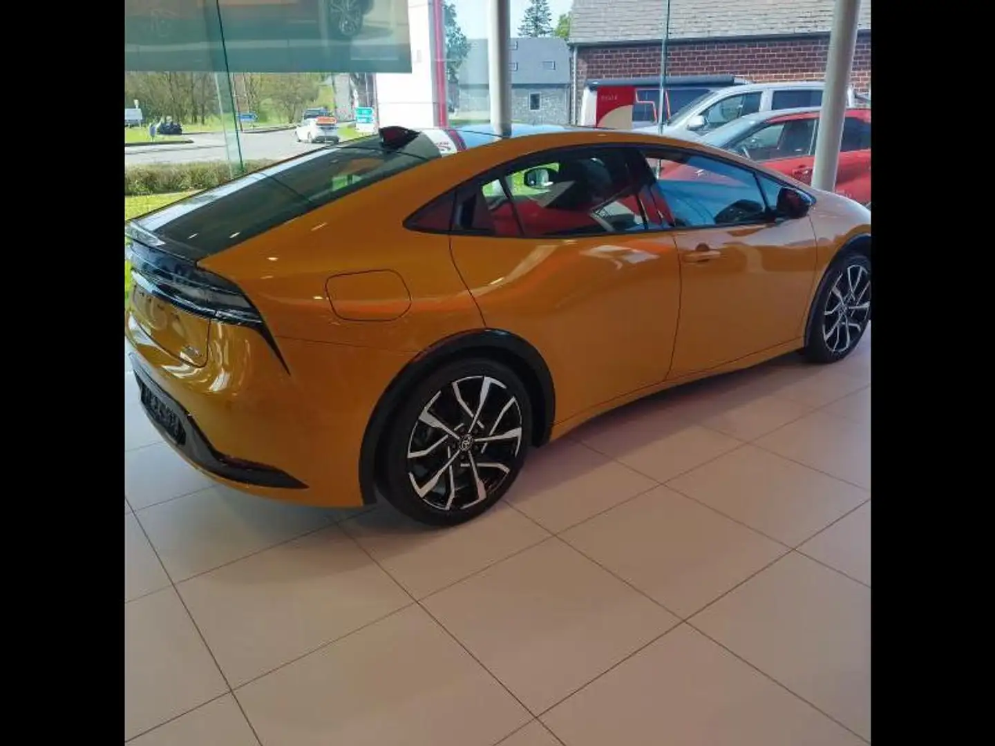 Toyota Prius+ Premium Plus žuta - 2