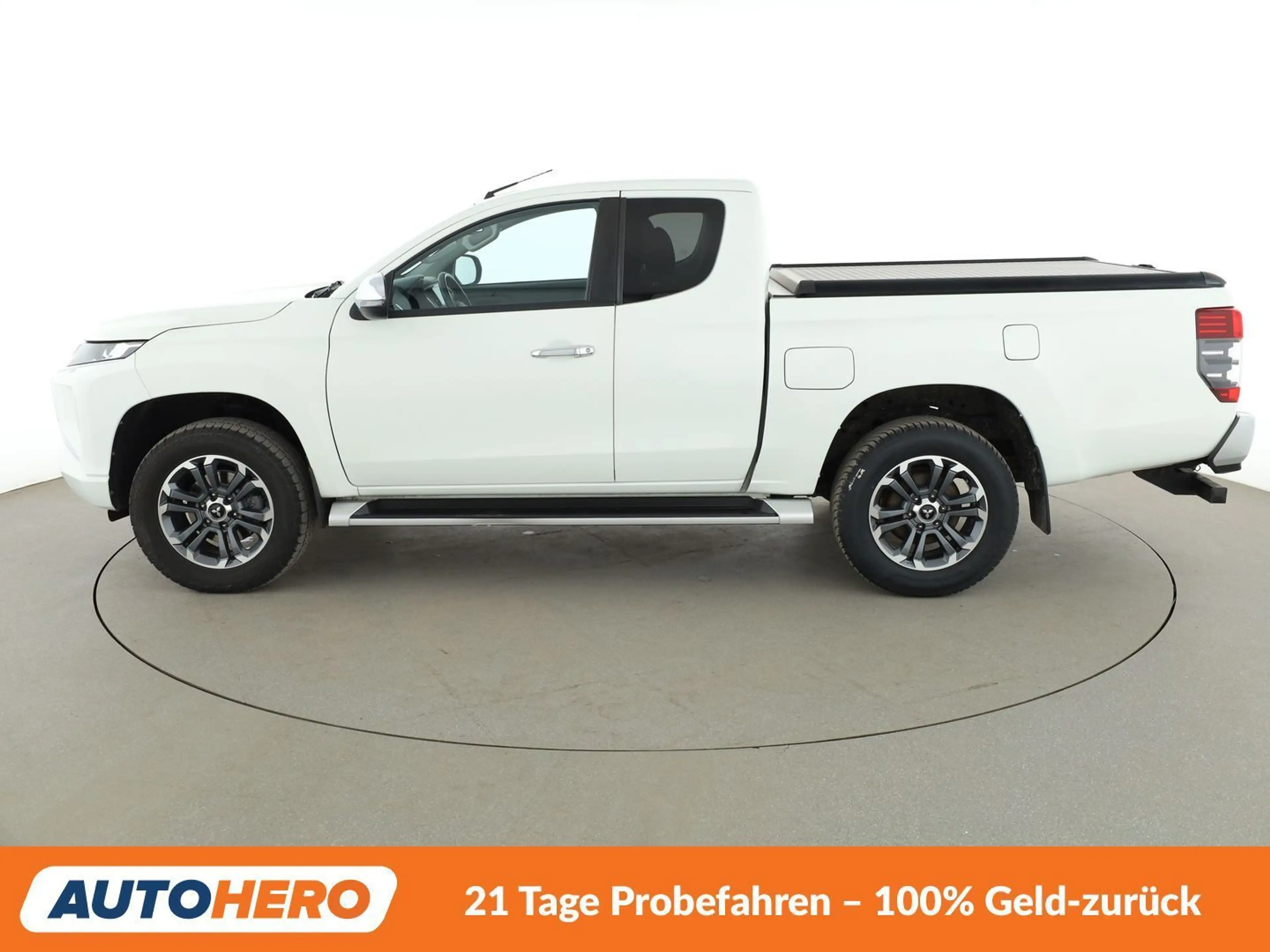 Mitsubishi L200 2.2 DI-D Plus Club Cab 4WD*NAVI*SHZ*KLIMA*TEMPO* — photo 3