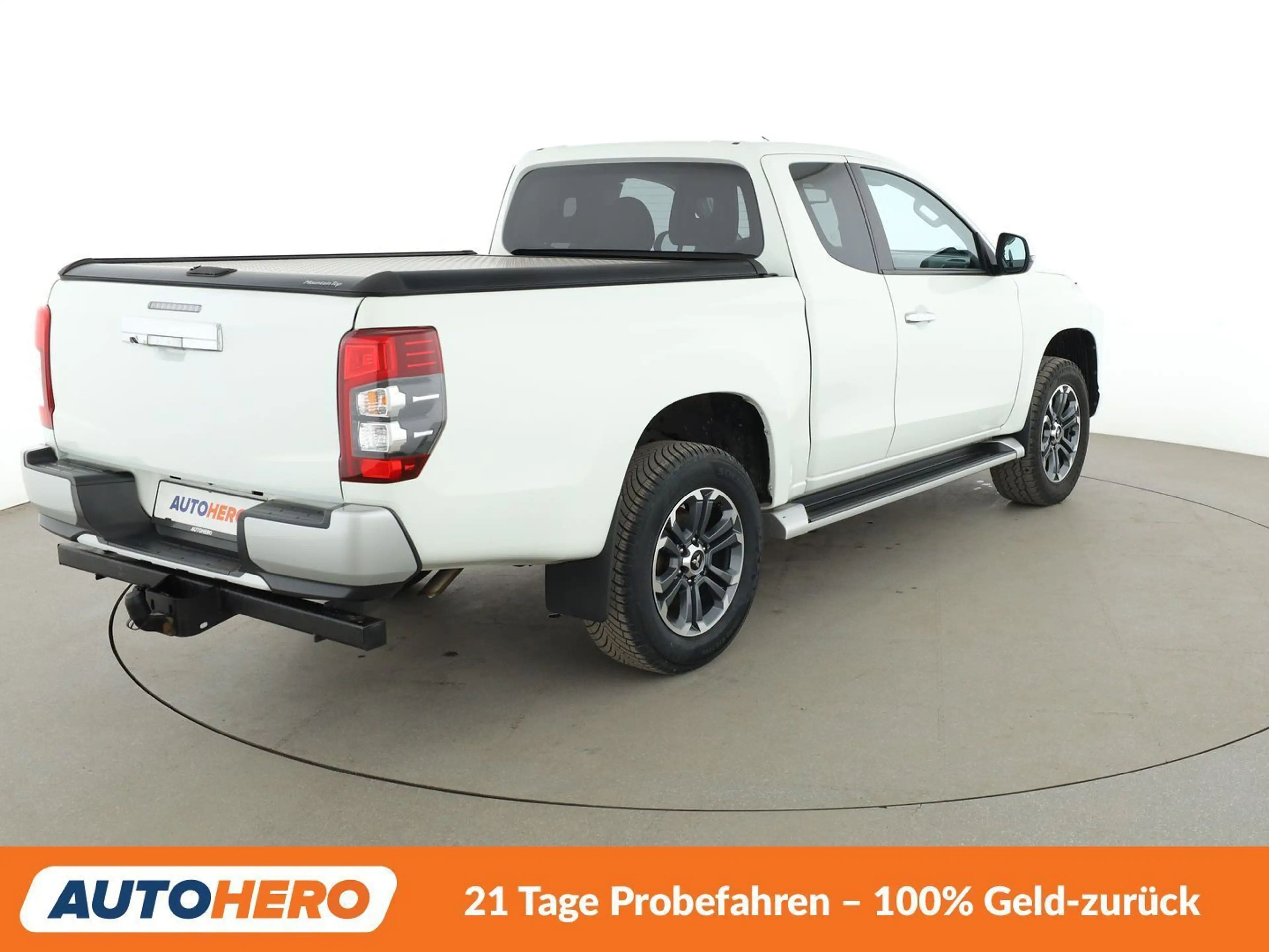 Mitsubishi L200 2.2 DI-D Plus Club Cab 4WD*NAVI*SHZ*KLIMA*TEMPO* — photo 6