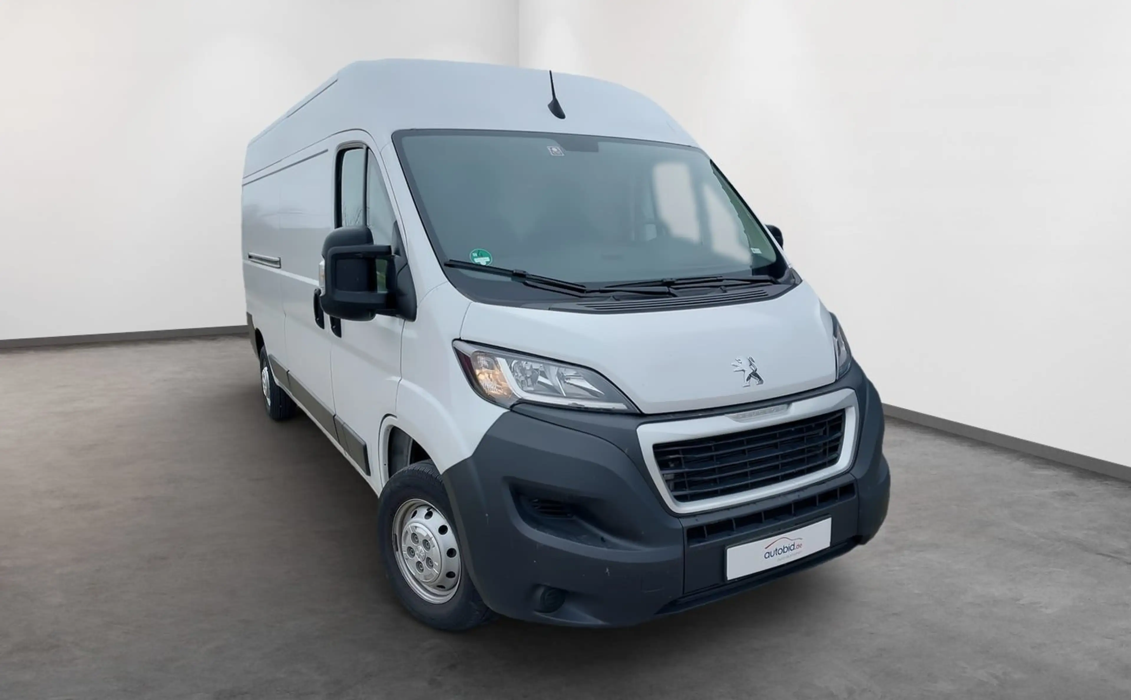 Peugeot Boxer Kasten Hochraum 2.2 BlueHdi 335 L3H2 Premium 165 — photo 3