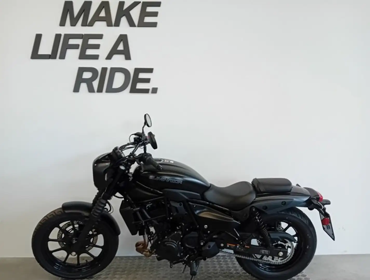 Kawasaki Eliminator 500 SE Nero - 2