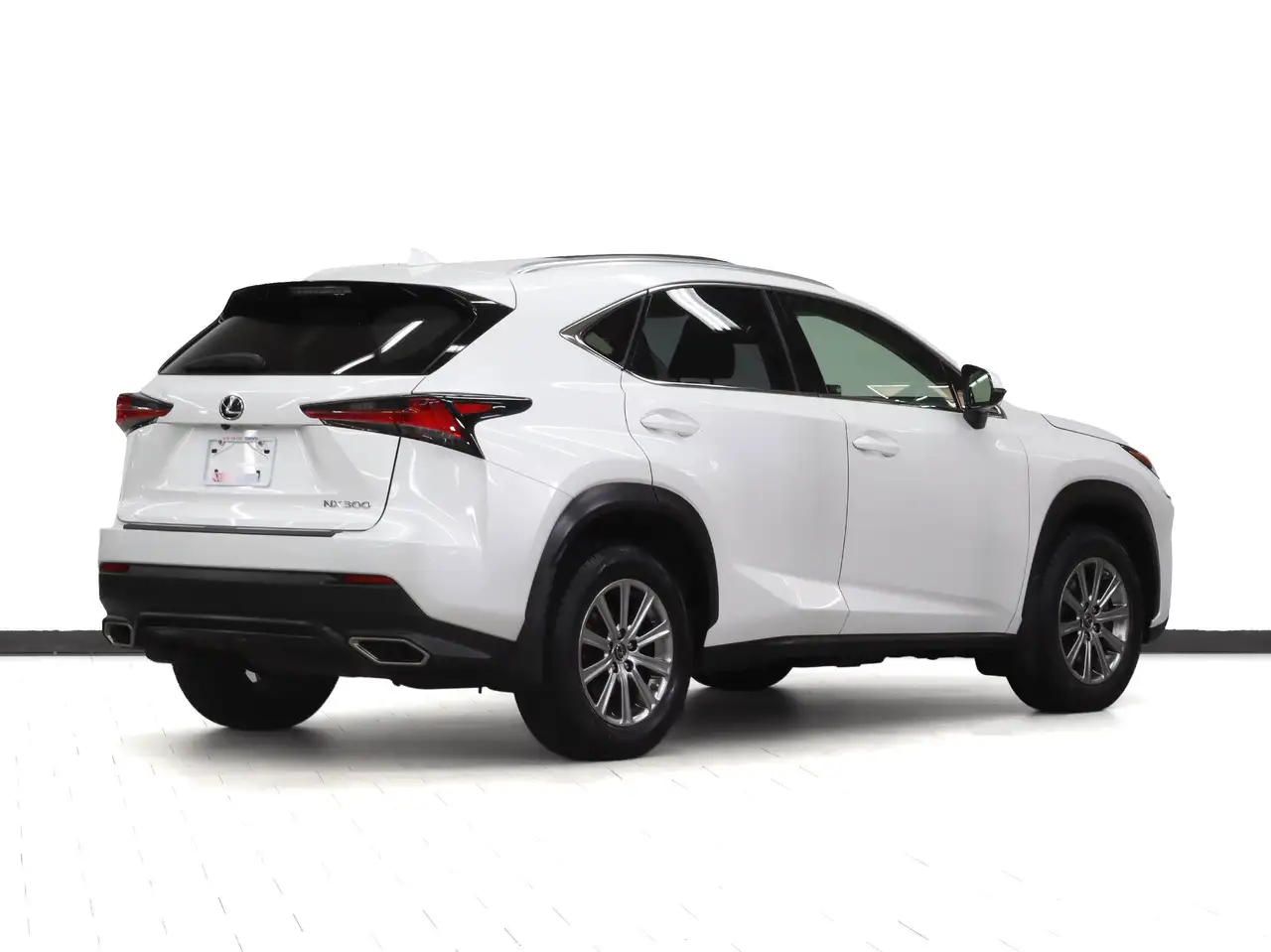 Lexus NX снимка Lexus NX