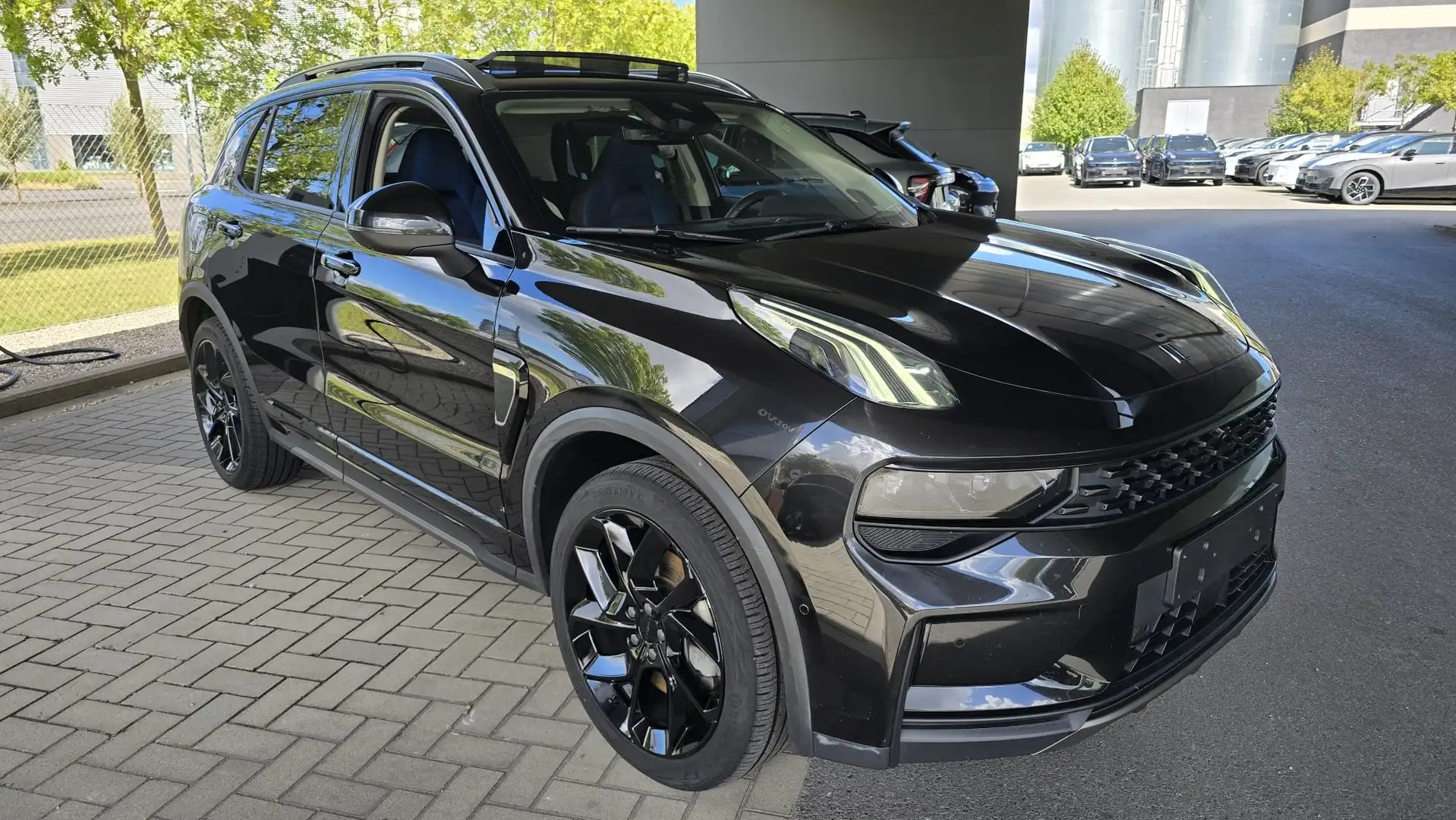 Lynk & Co 01 01 PHEV 1.5 Turbo Noir - 1