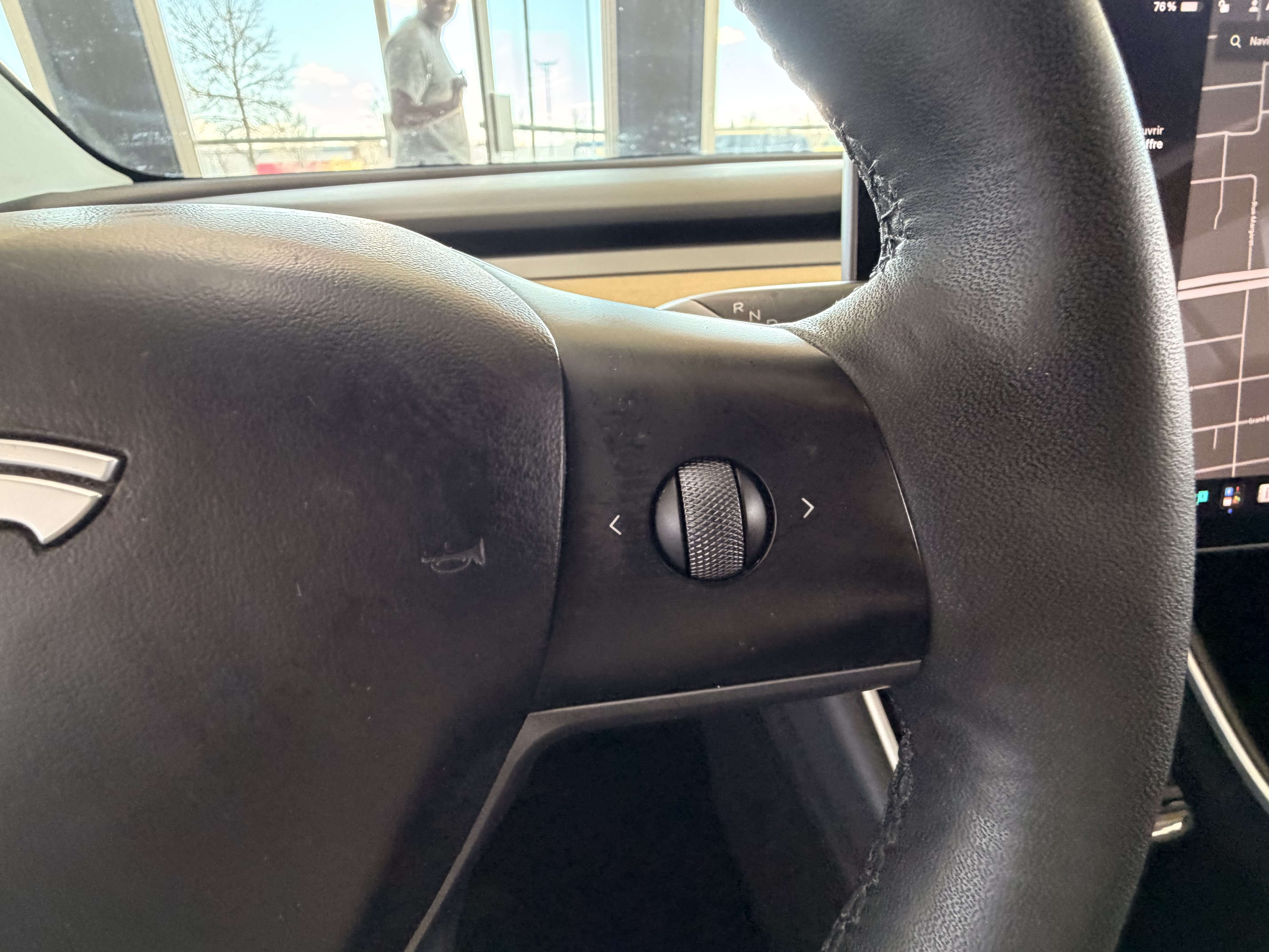 2020 Tesla Model 3 Standard Range Plus thumb 19