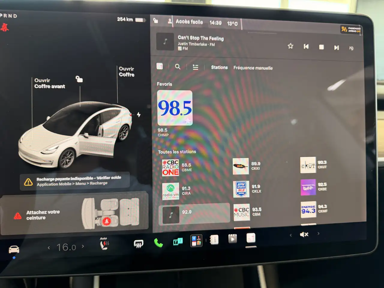 Tesla Model 3 снимка Tesla Model 3