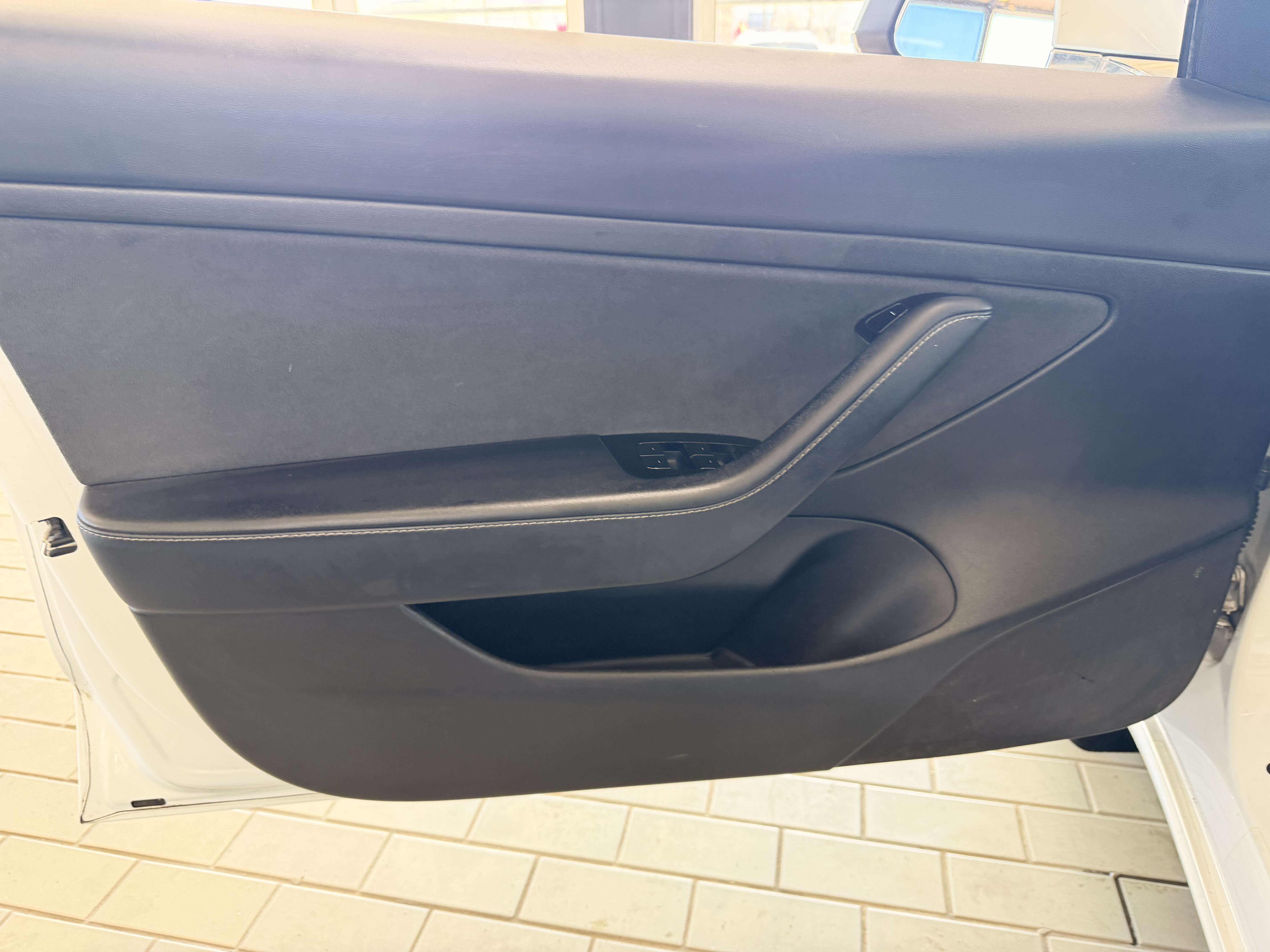 2020 Tesla Model 3 Standard Range Plus thumb 15