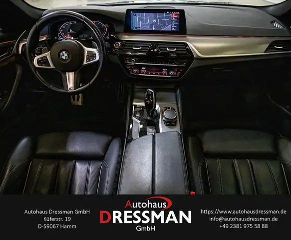 BMW 5 Series view 13