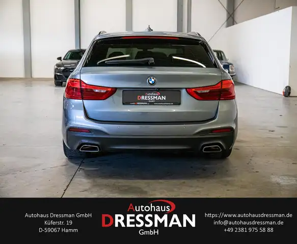 BMW 5 Series view 6