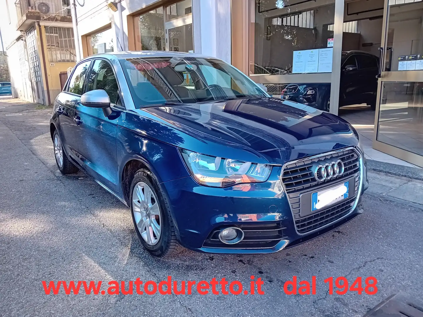 Audi A1 Sportback 1.6 tdi 90cv *OK NEOPATENTATI* Blau - 1