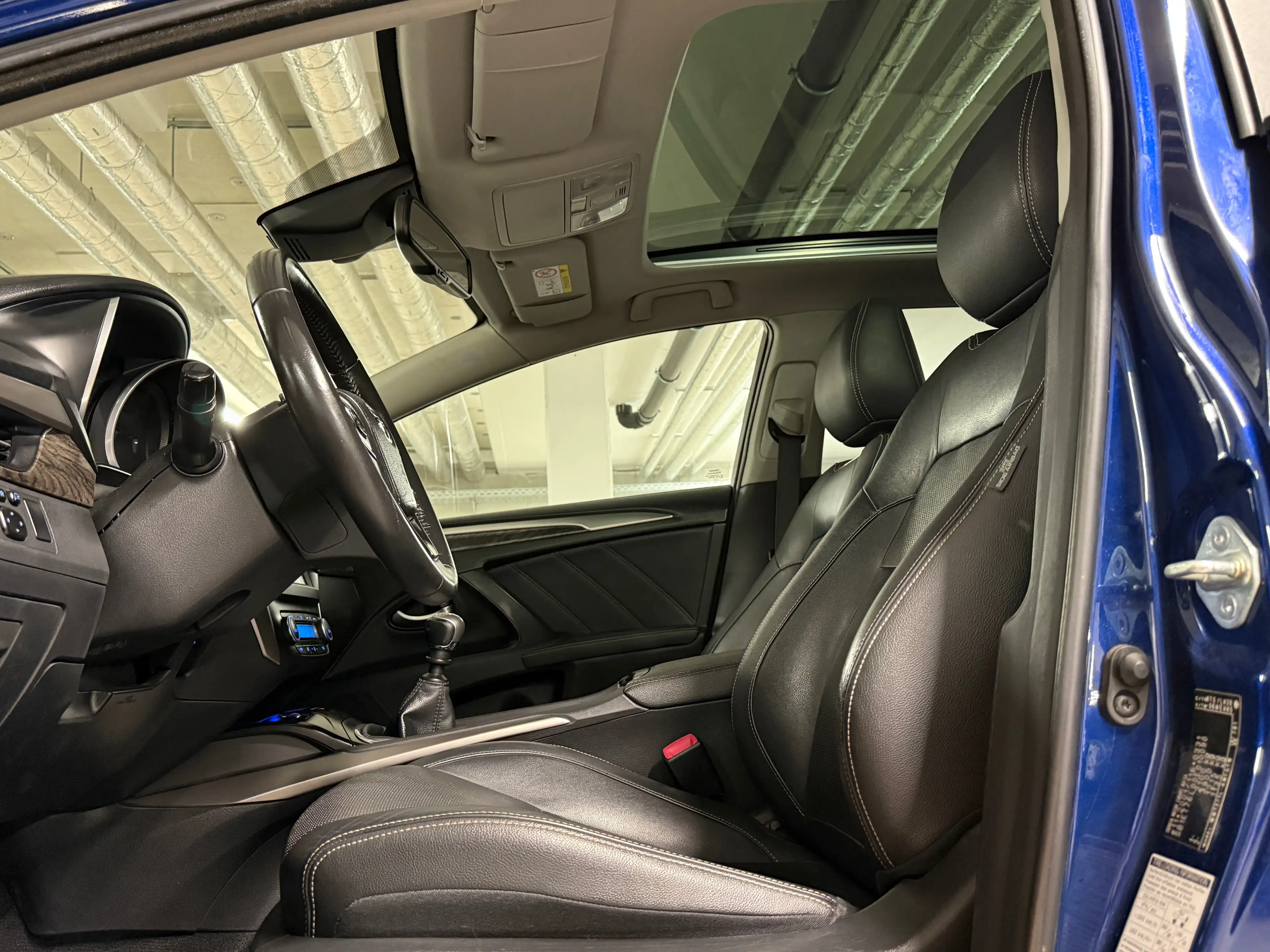 Toyota Avensis 2.0 D-4D Executive*Navi*Kamera*Pannaroma* — photo 25