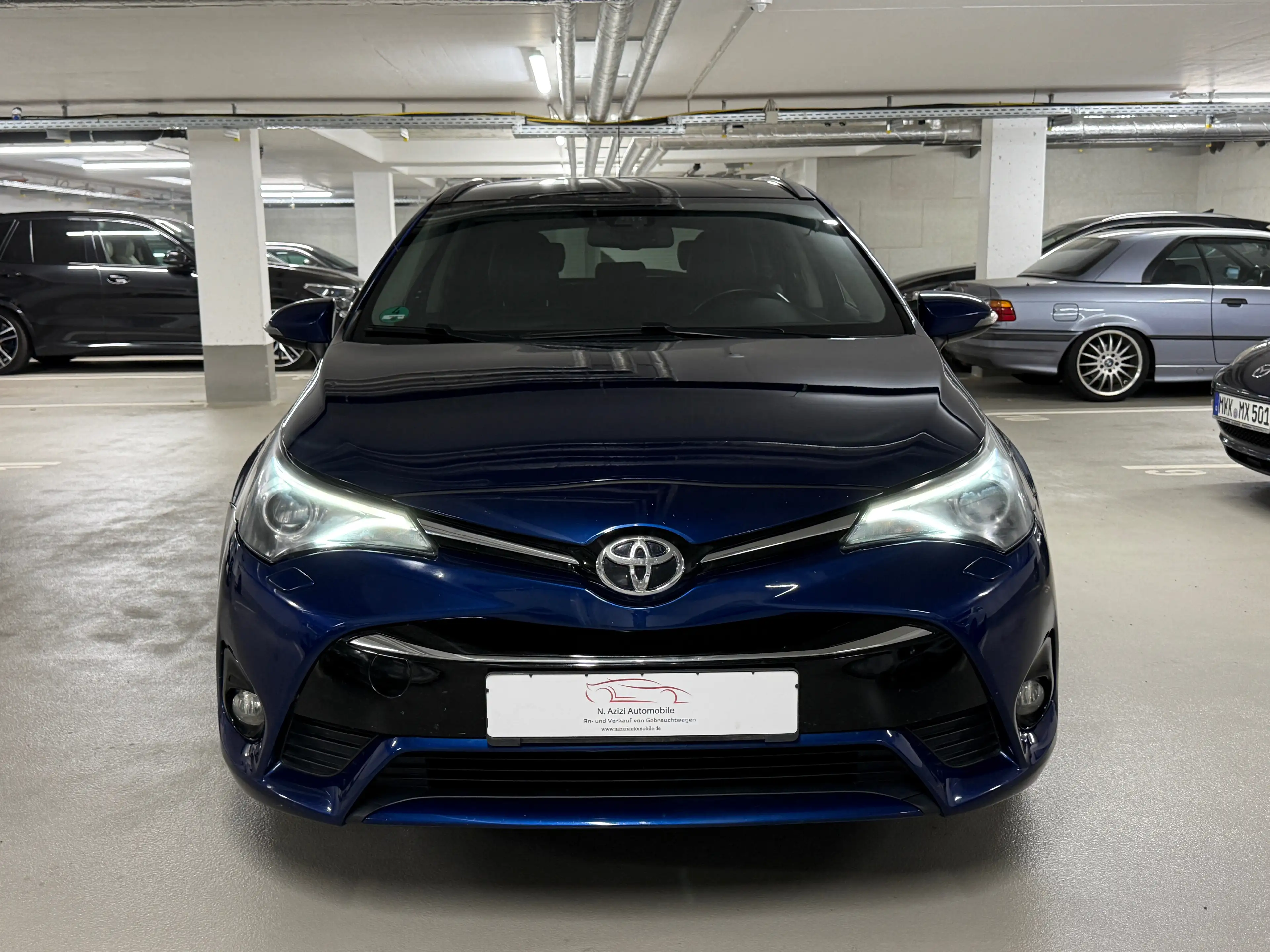 Toyota Avensis 2.0 D-4D Executive*Navi*Kamera*Pannaroma* — photo 5
