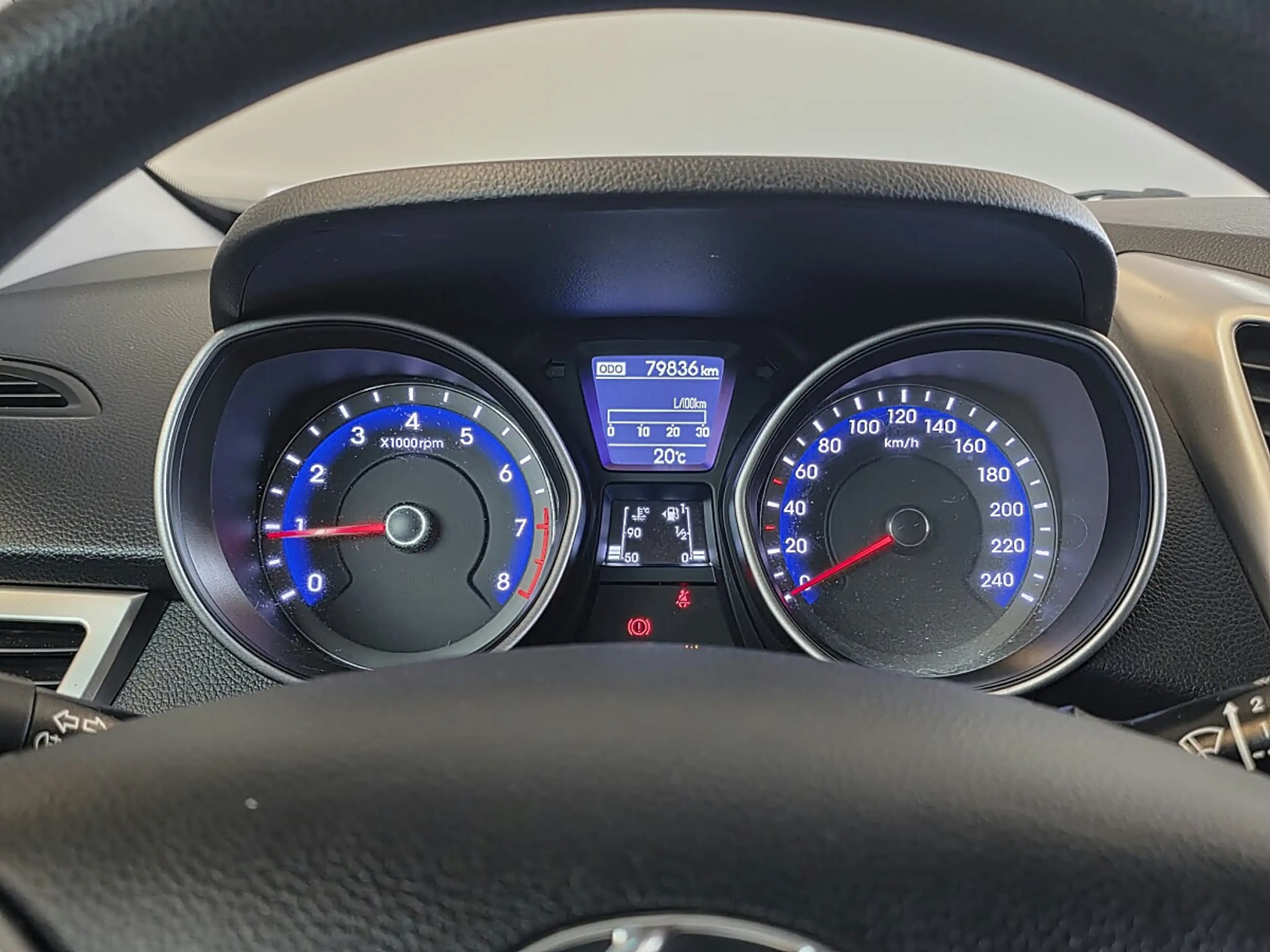 Hyundai i30 1.4 Start — photo 12